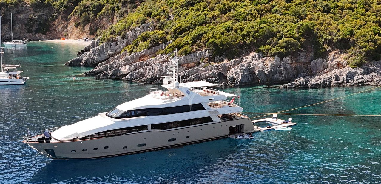 Bunker Charter Yacht