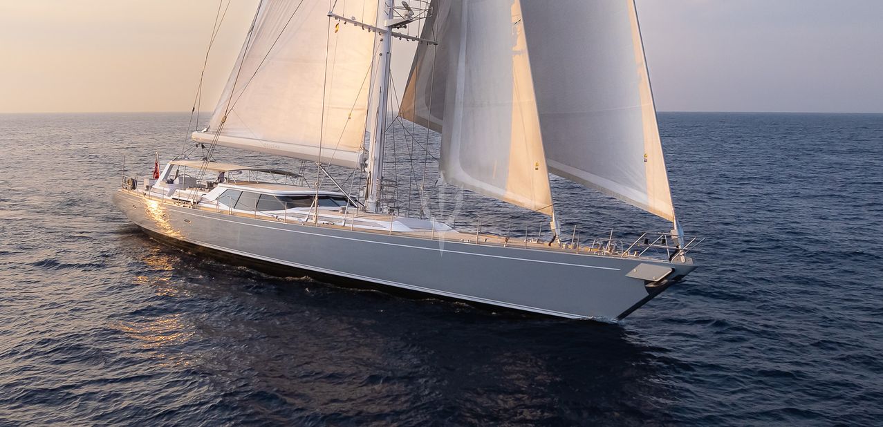 Delusha Charter Yacht