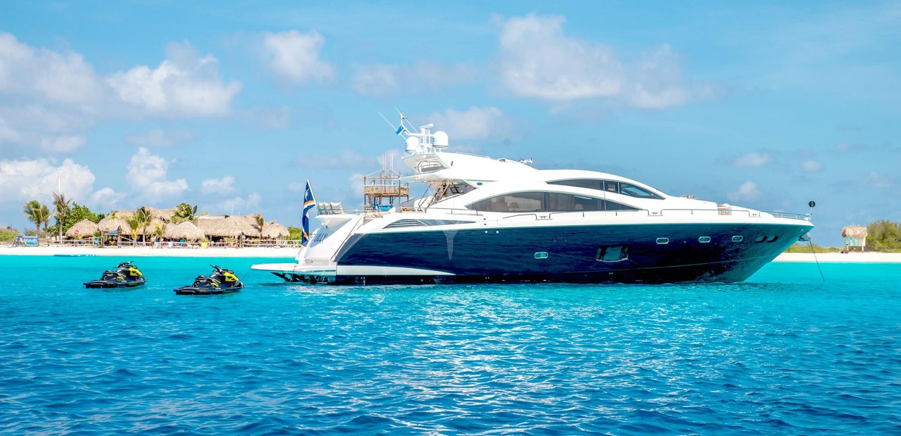 Lilly Charter Yacht