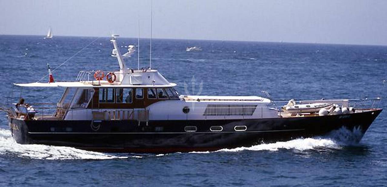 Magica Stella Charter Yacht