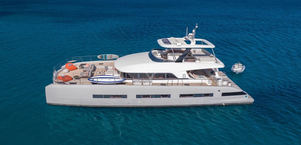 Zenit Charter Yacht