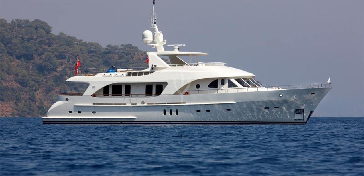 Maximus Star Charter Yacht