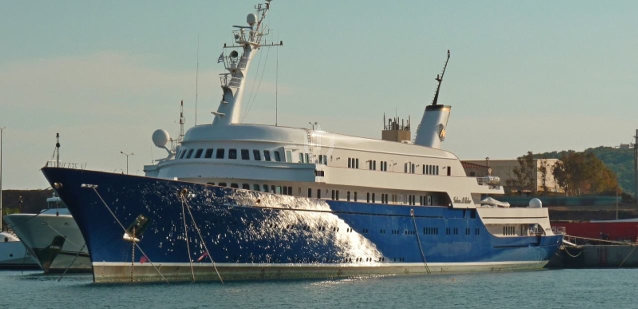 Navtilvs Charter Yacht