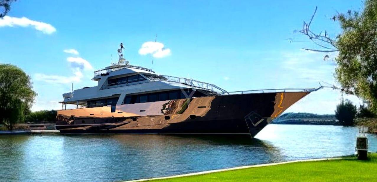 Queen Royal Charter Yacht