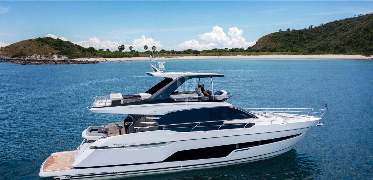 Razzle Dazzle Charter Yacht