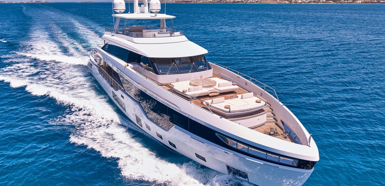 Volo Mare Charter Yacht