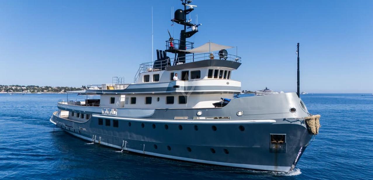 Daddy Shane Charter Yacht