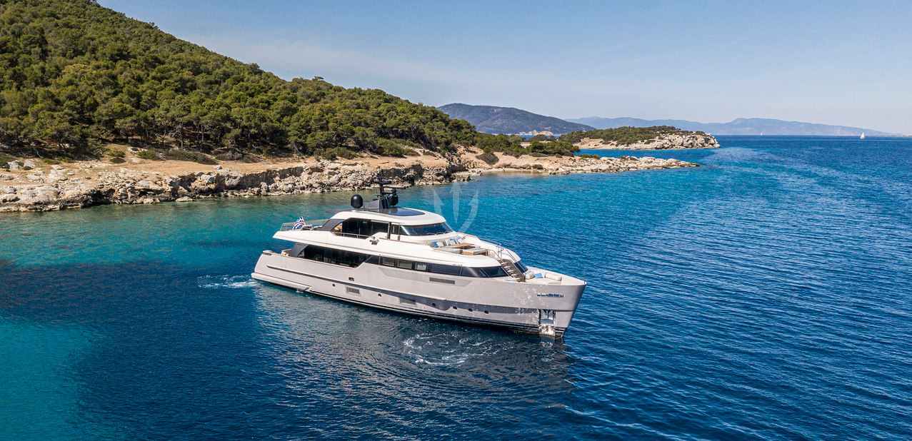 Fos Charter Yacht