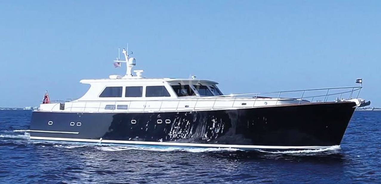 Essence of Cayman Charter Yacht