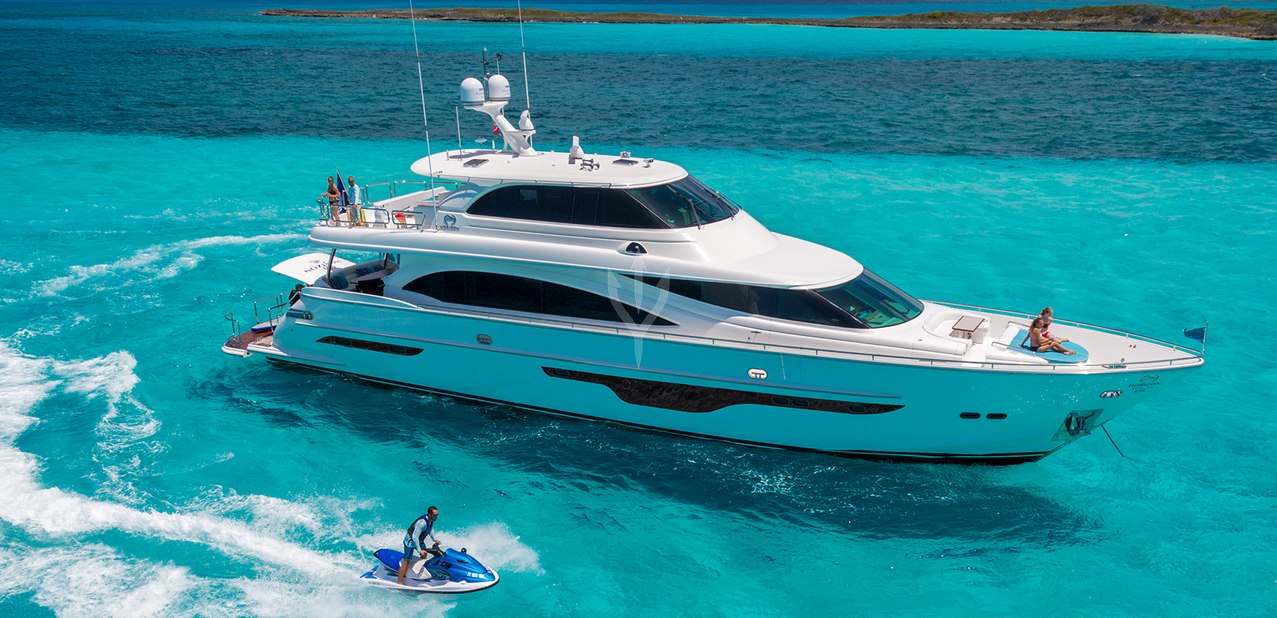 E90/923 Charter Yacht