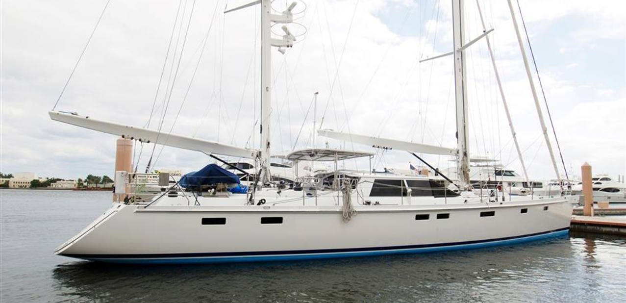 Leonore Charter Yacht