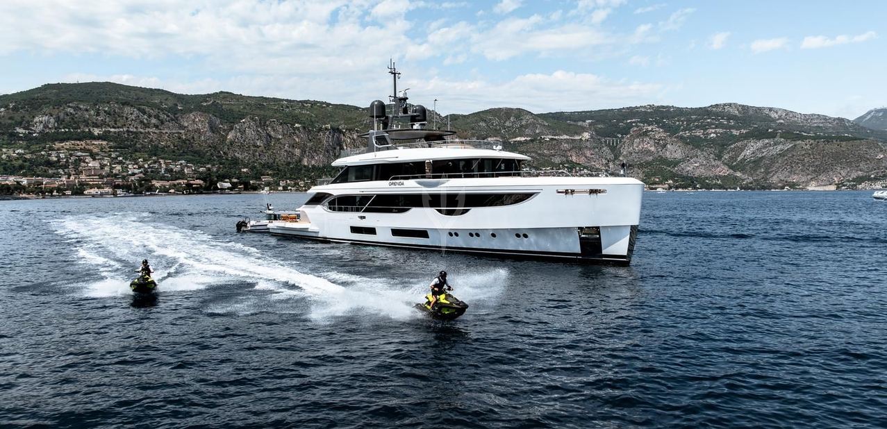 Contigo Charter Yacht