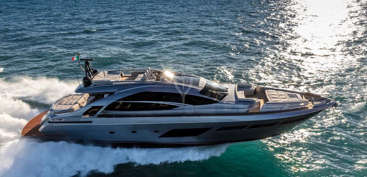 MX5 Charter Yacht