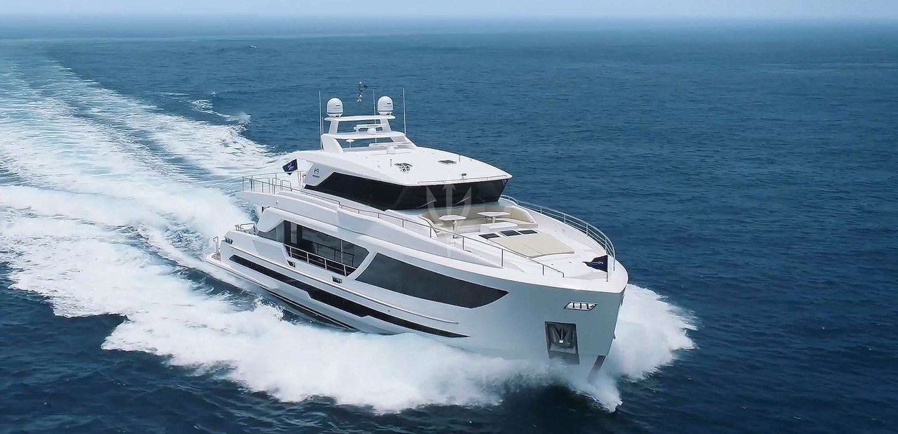 Aqua Life Charter Yacht