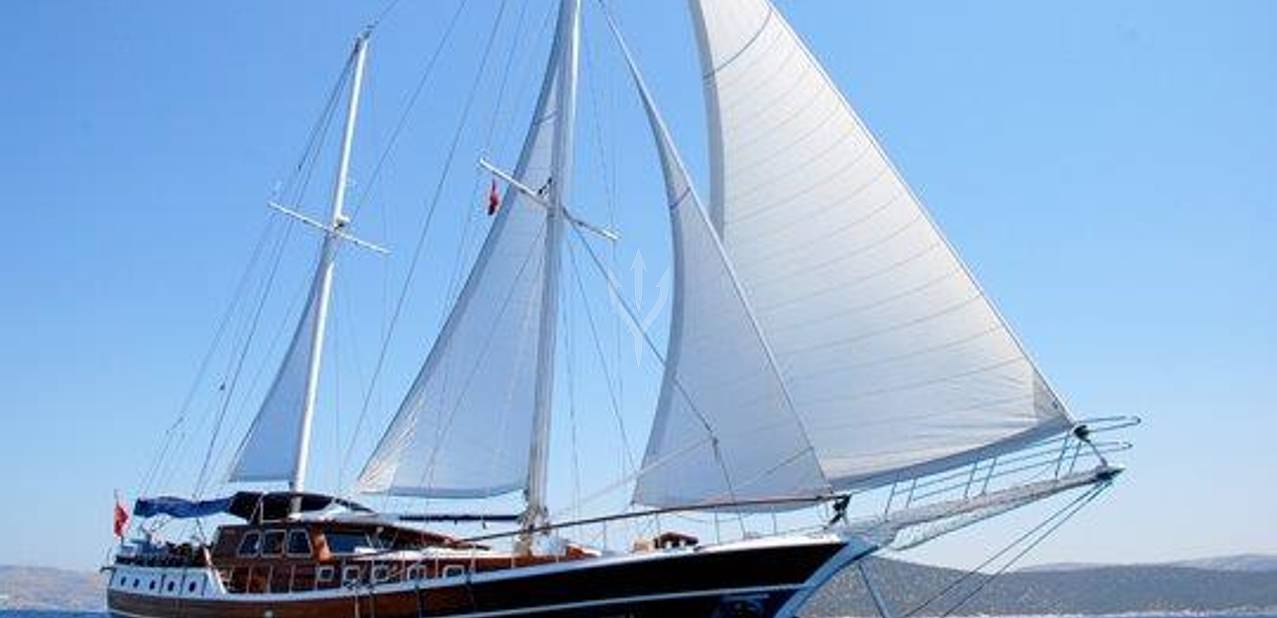 Dulcinea Charter Yacht