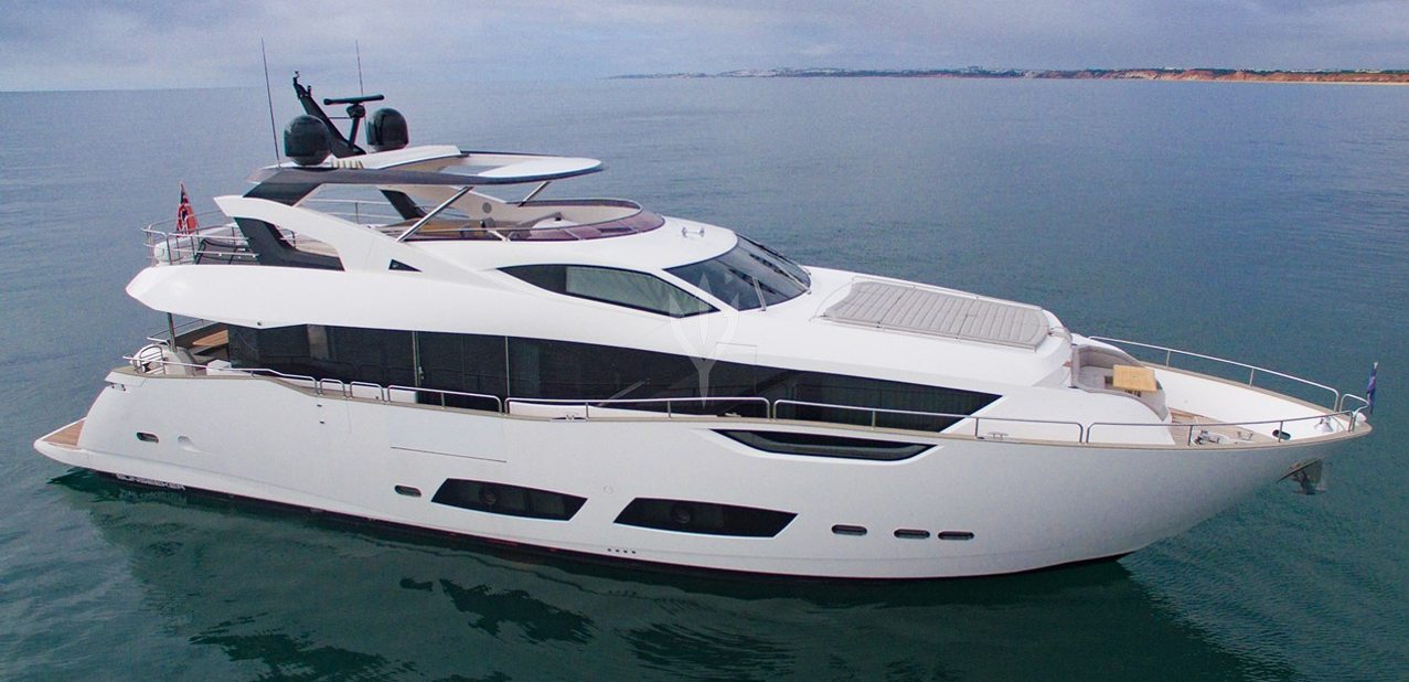 Gee Whizz of London Charter Yacht