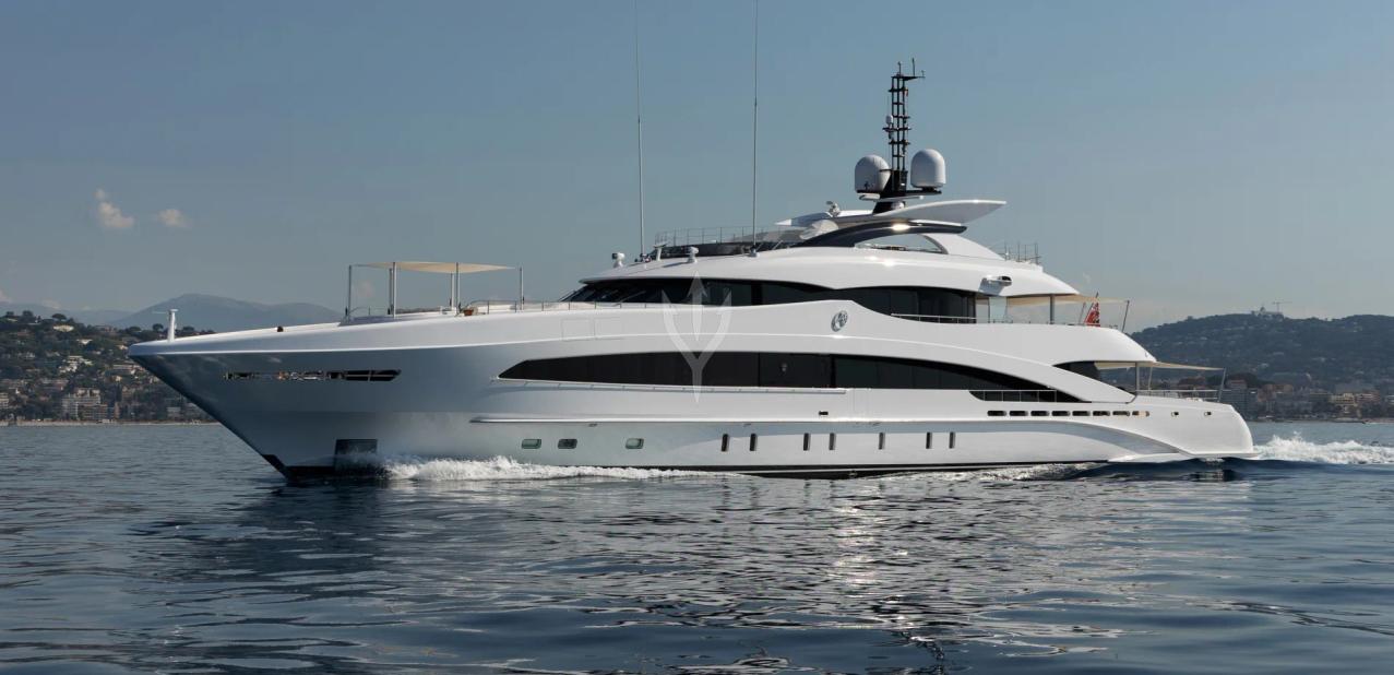 Altair Charter Yacht