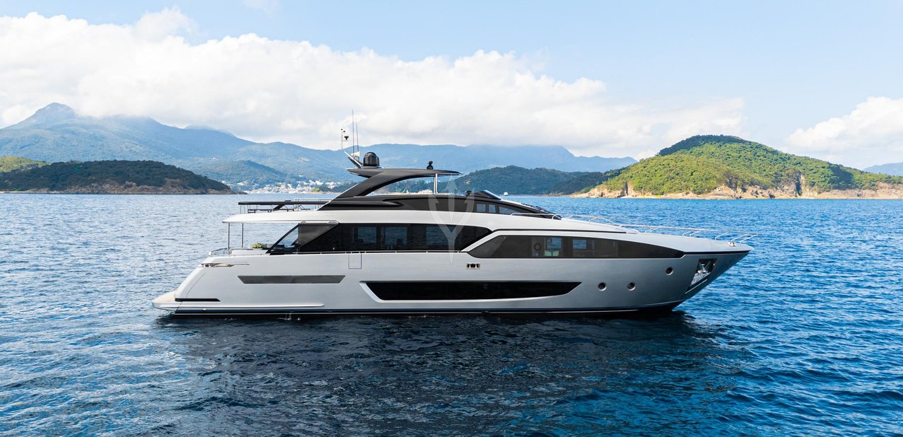 Charlie Charter Yacht