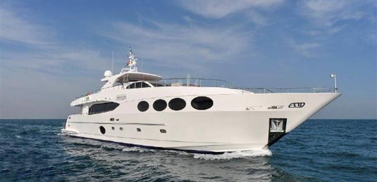 Namara Charter Yacht