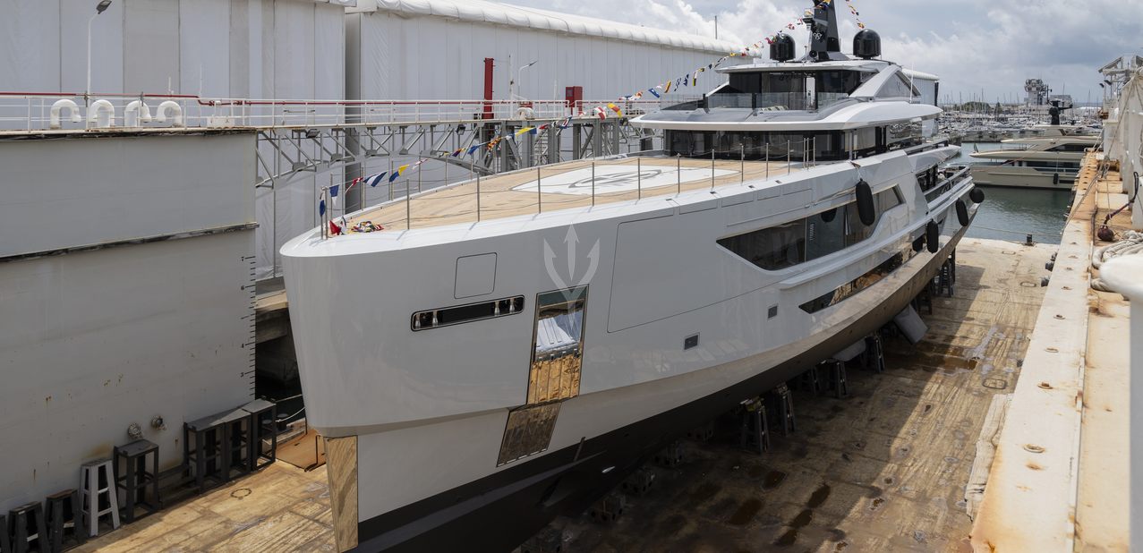 Diamond Binta Charter Yacht