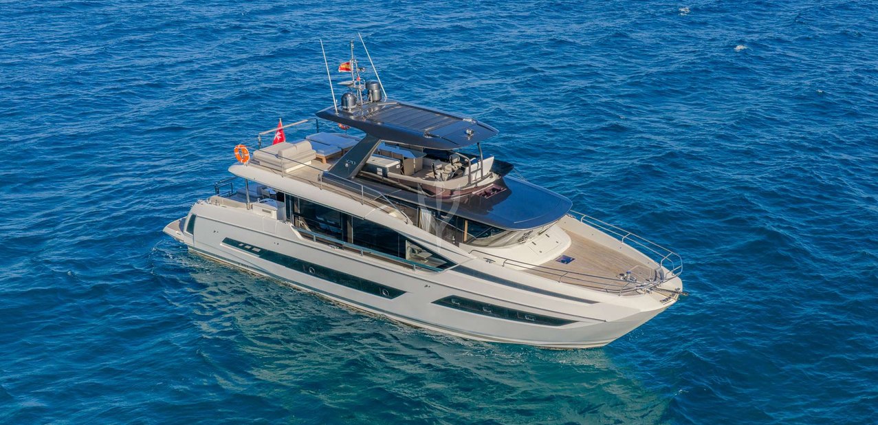 Enthusiast Charter Yacht