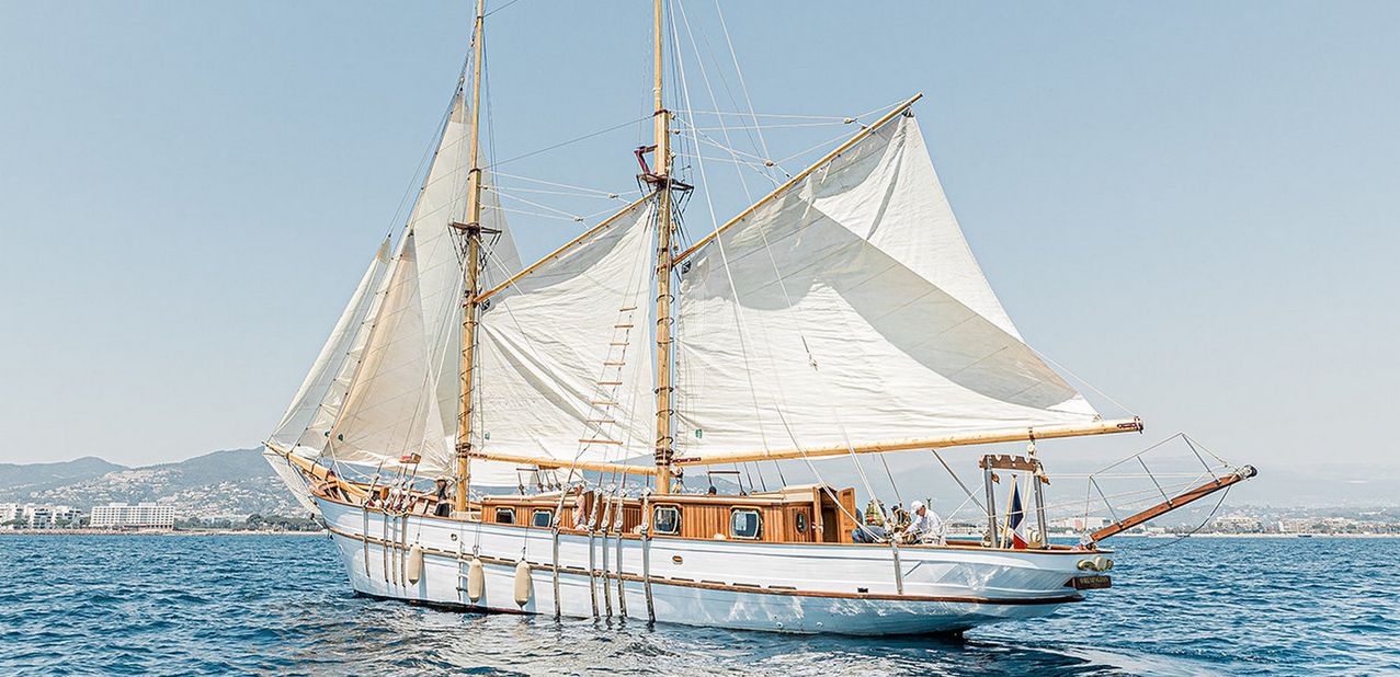 O'Remington Charter Yacht