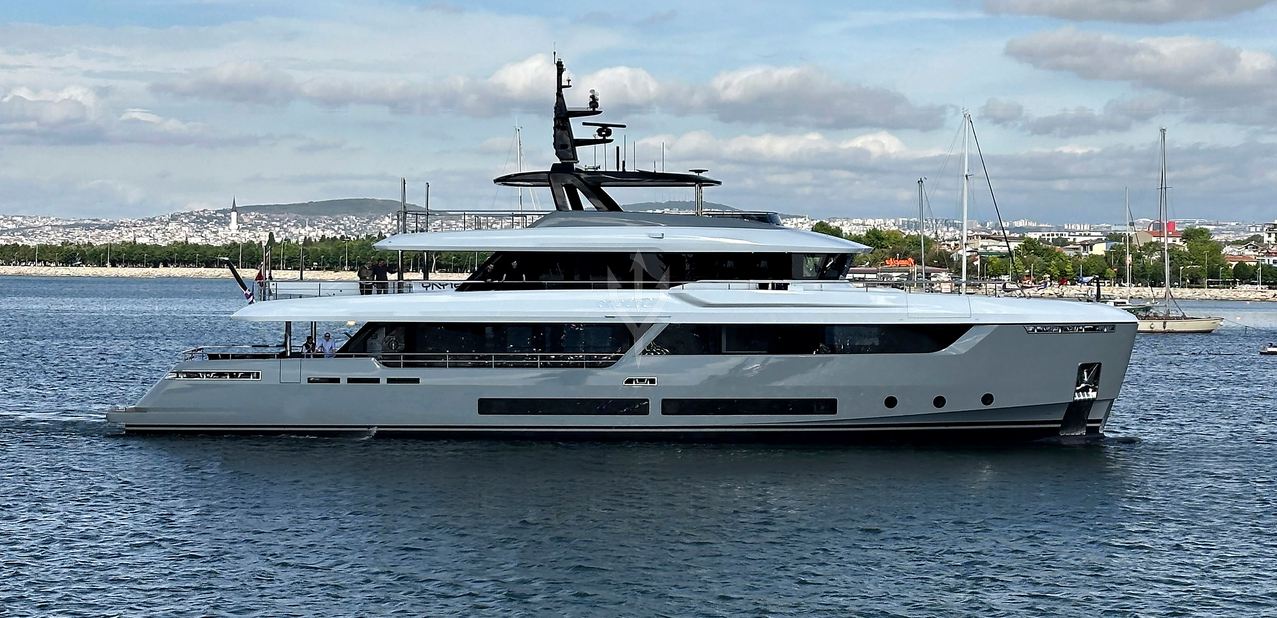 Cabana Charter Yacht