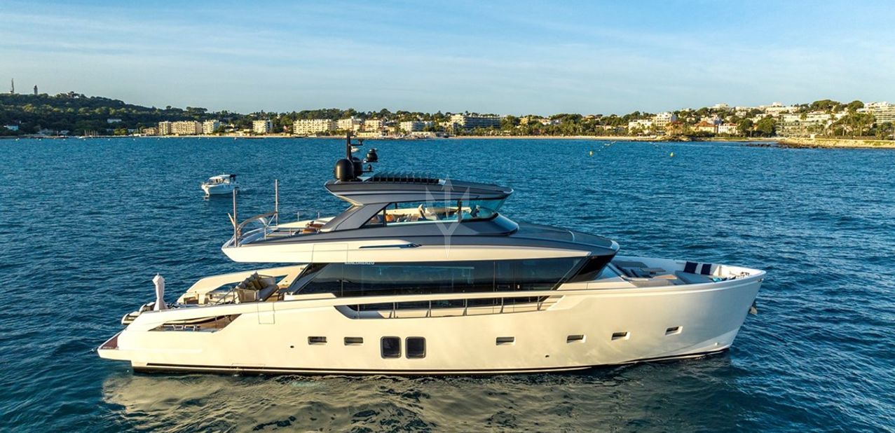 Lola Charter Yacht