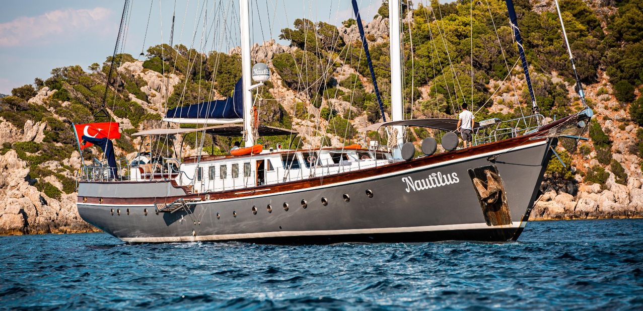 Nautilus Charter Yacht