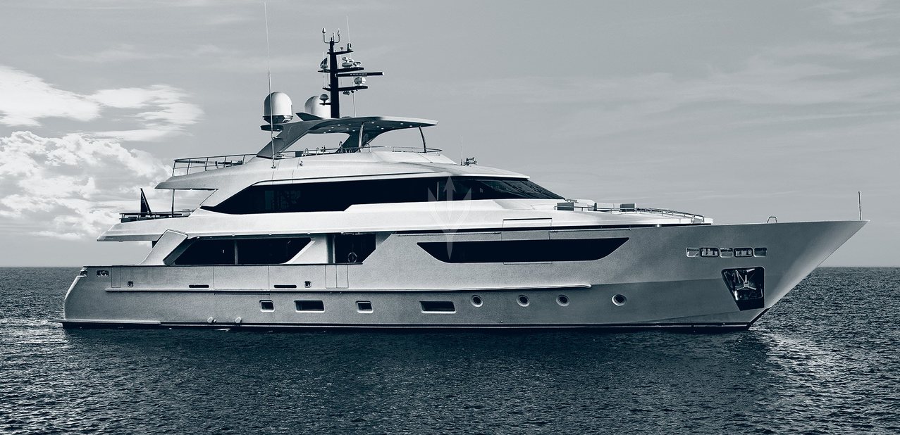 Giro V Charter Yacht