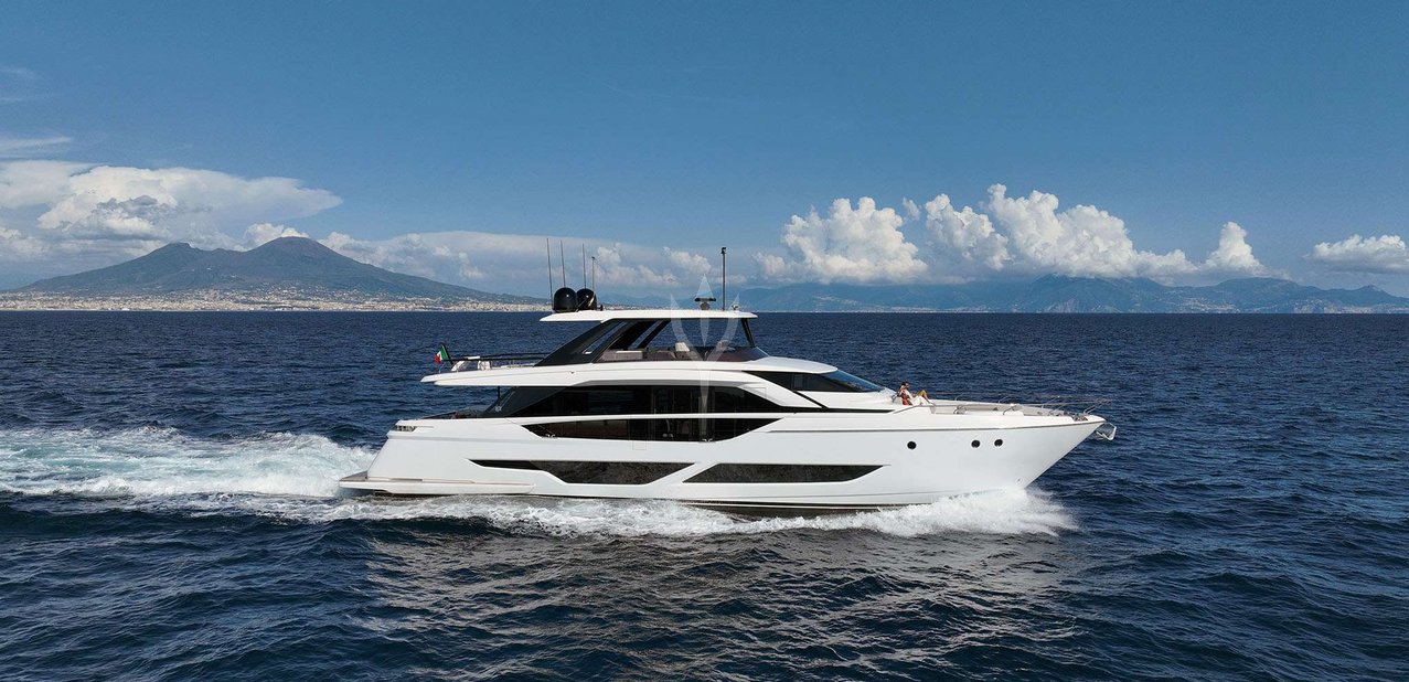 Fast Charter Yacht