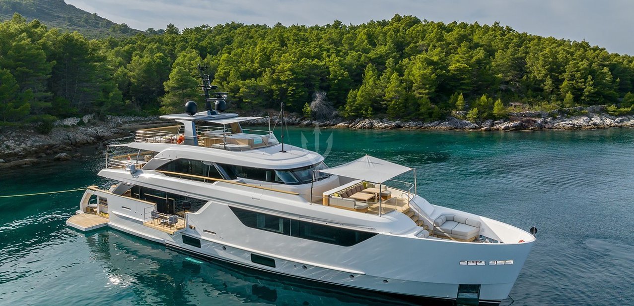 Eros Charter Yacht