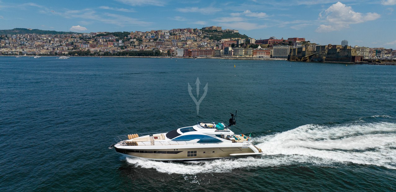 Luce Charter Yacht