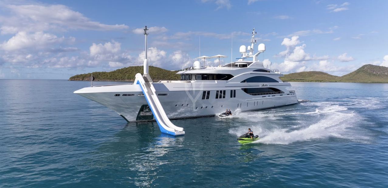 La Blanca Charter Yacht