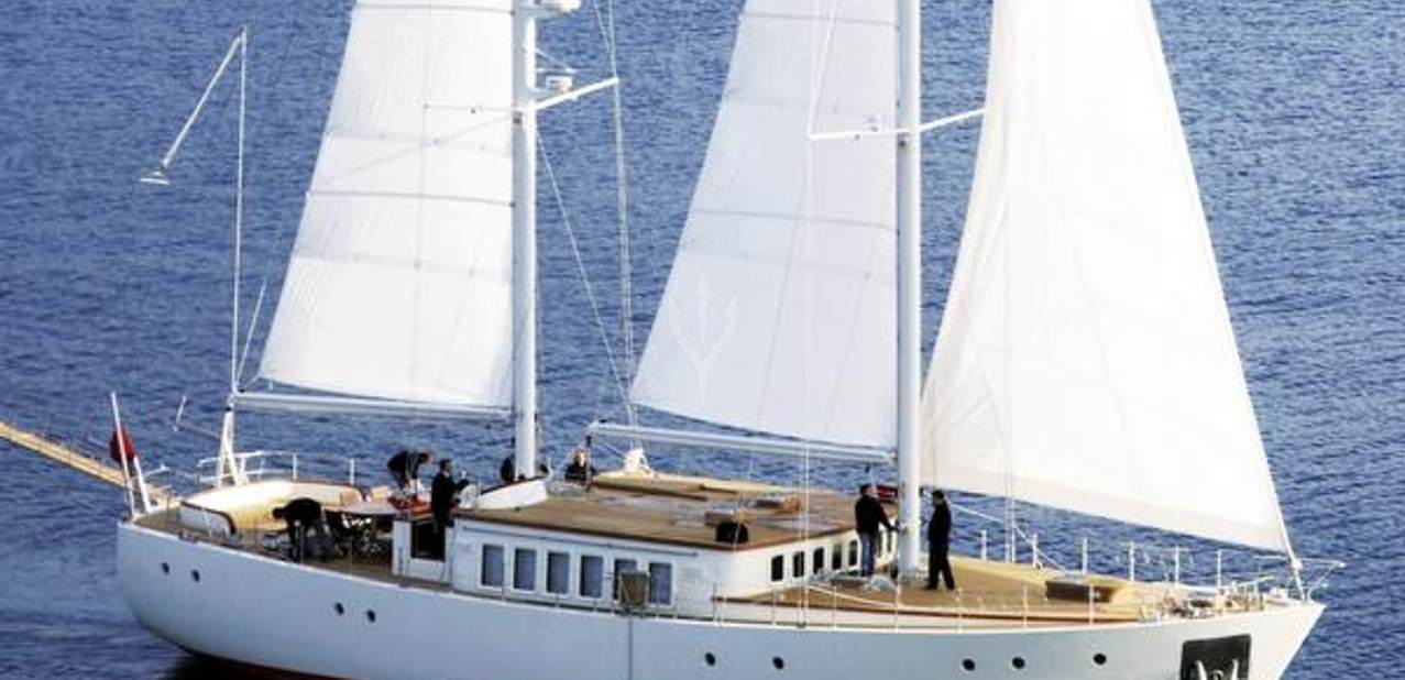 Diva Charter Yacht