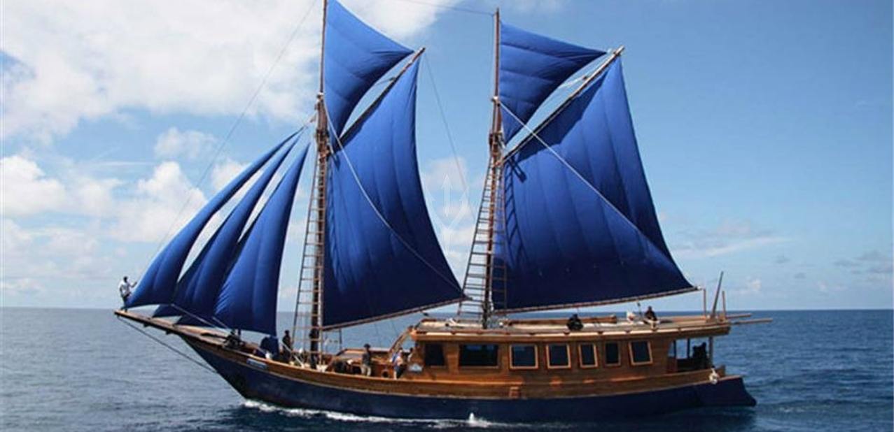 Phinisi Schooner 26 m Charter Yacht