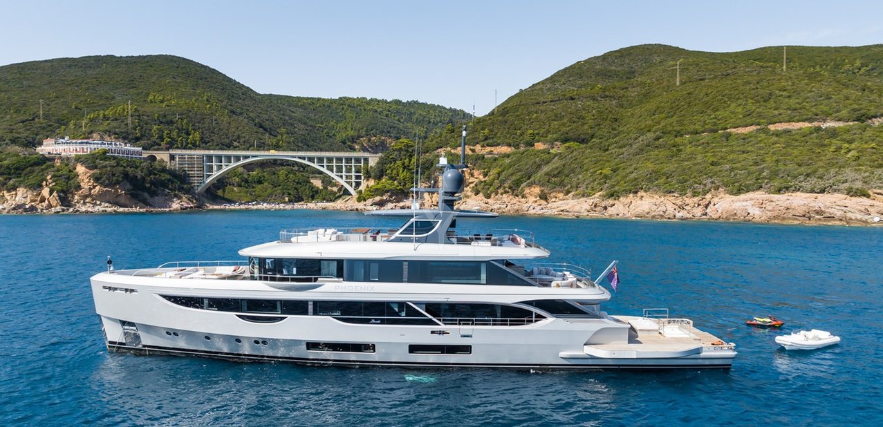 Martha Charter Yacht