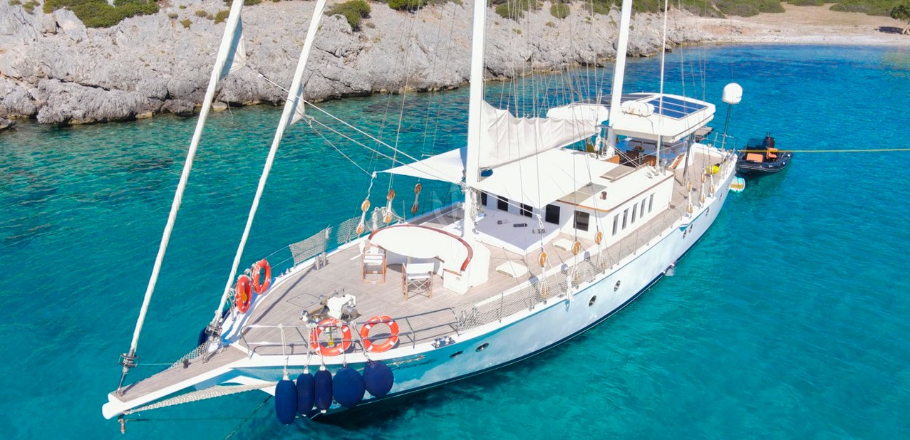 Gazella Charter Yacht