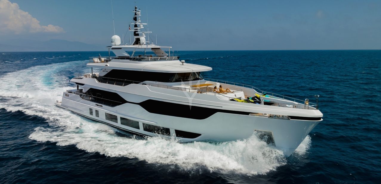 Yoto Charter Yacht