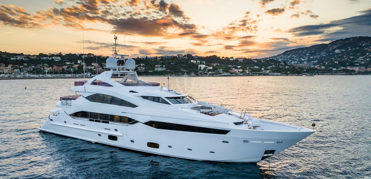 Thumper Charter Yacht