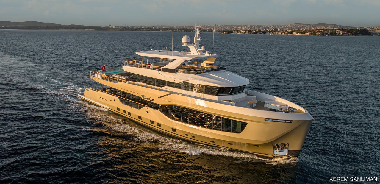 Miouch Charter Yacht