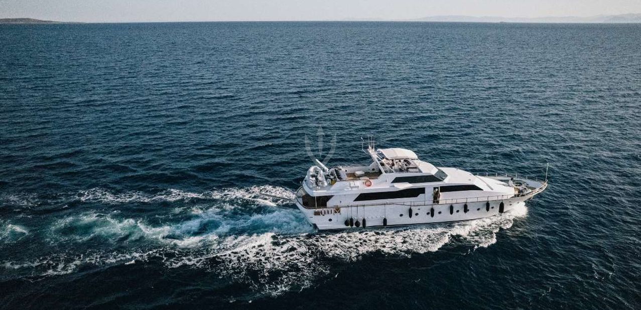 Carino Charter Yacht