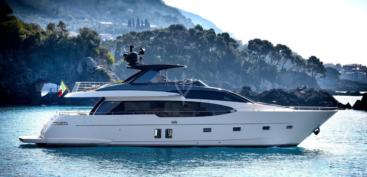 Lucky Charter Yacht