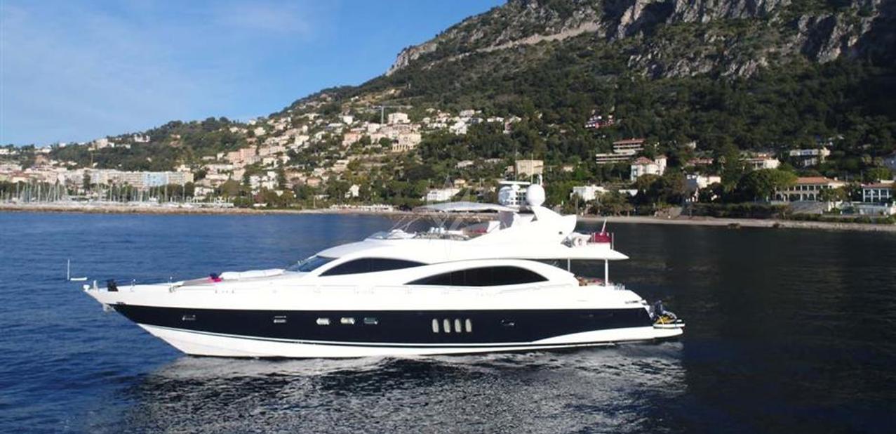 Excelerate Z Charter Yacht