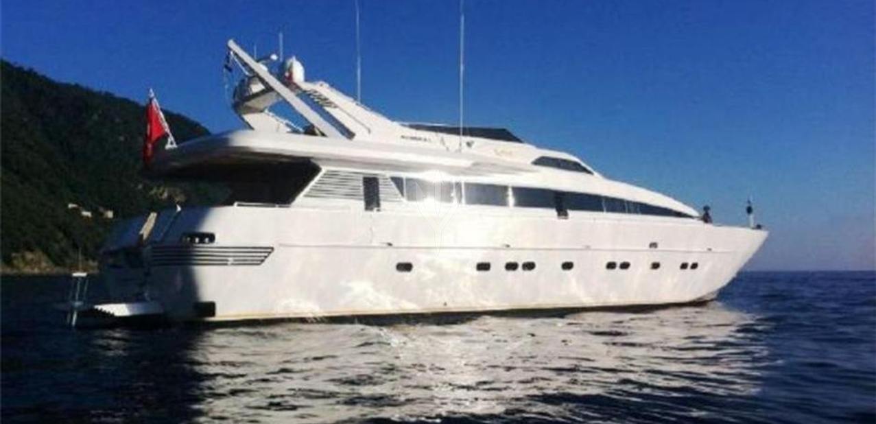 Lorenza Charter Yacht