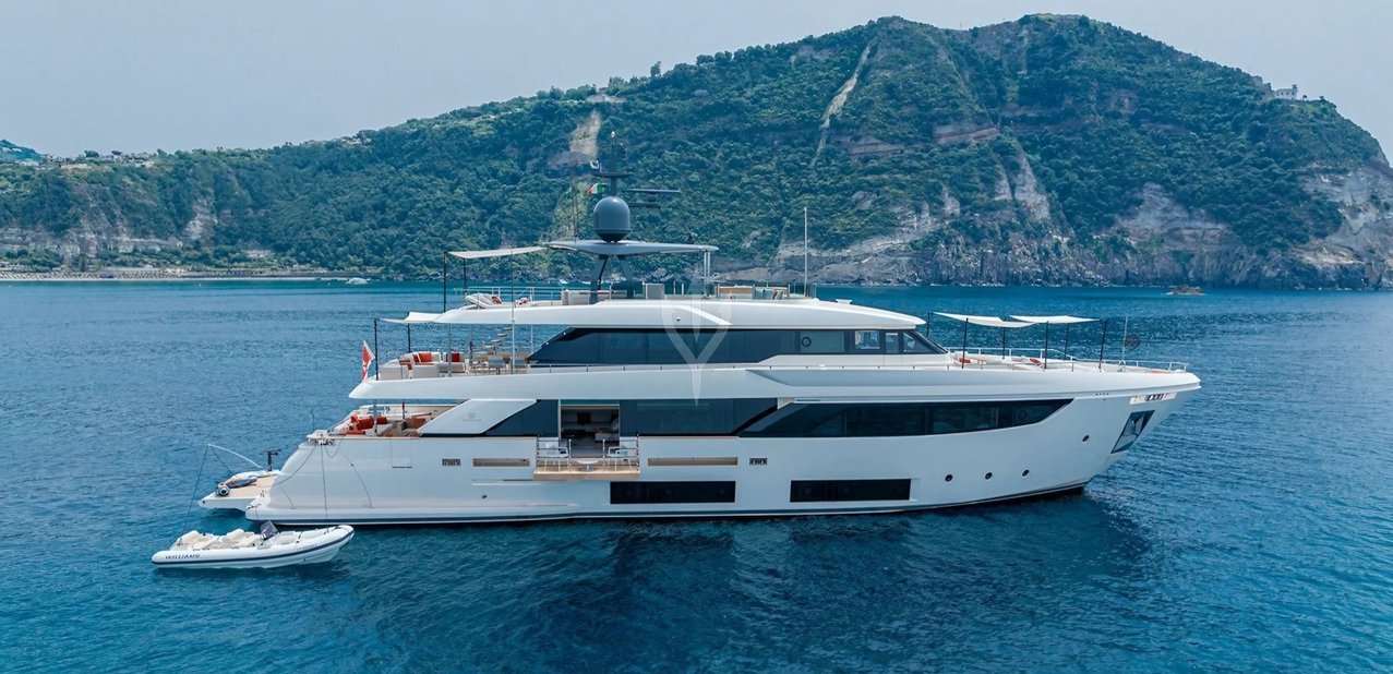 Diana II Charter Yacht