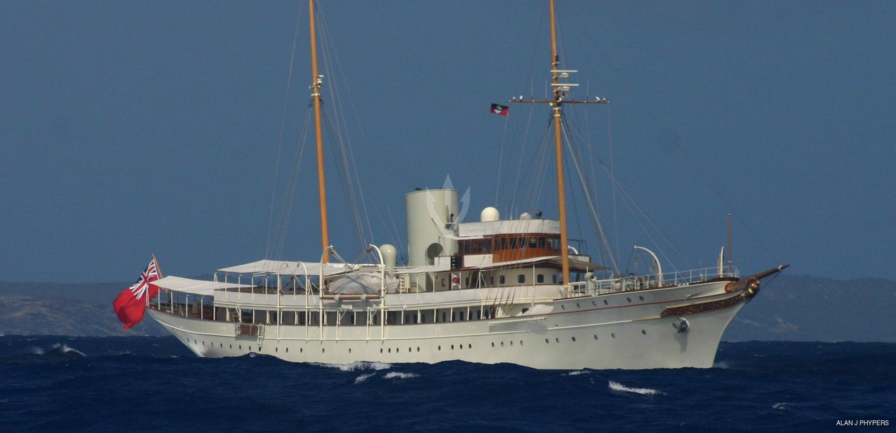 Nahlin Charter Yacht