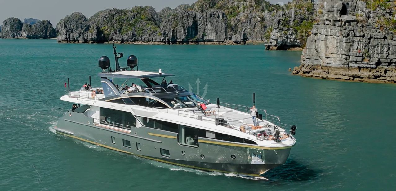 Dong Hai Charter Yacht