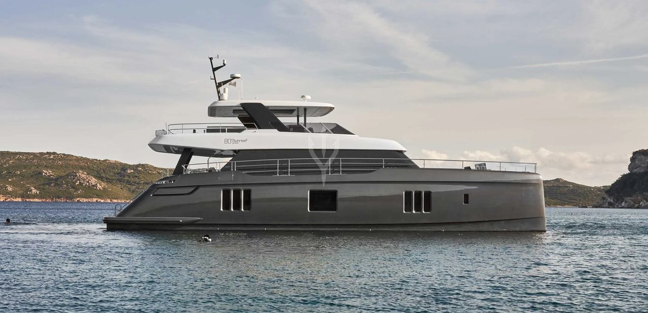 Manta Charter Yacht