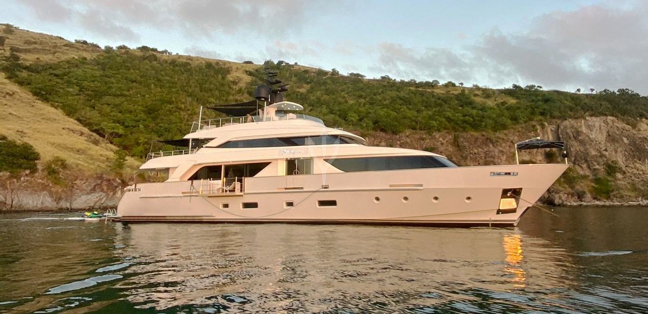 Halcyon Charter Yacht